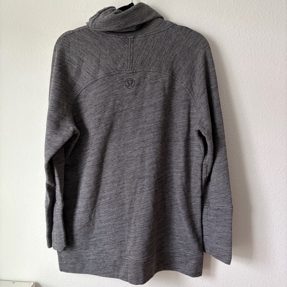 Womens Lululemon Athletica Heathered Gray Funnel Neck Pullover | Size 10 - Picture 7 of 8